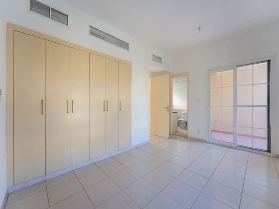 Lake View | Renovation Potential | Prime Location, picture 10