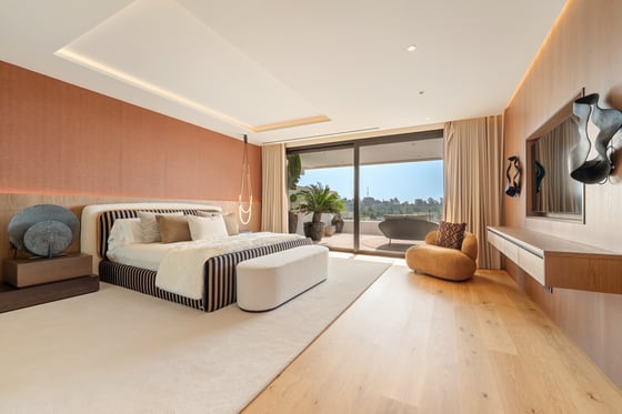 EXCLUSIVE RESORT-STYLE LIVING SKY VILLA DESIGNED BY FENDY, picture 13