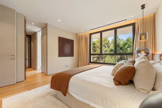 EXCLUSIVE RESORT-STYLE LIVING SKY VILLA DESIGNED BY FENDY, picture 11