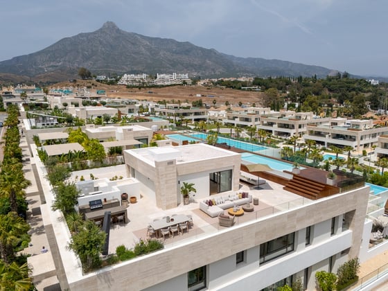 EXCLUSIVE RESORT-STYLE LIVING SKY VILLA DESIGNED BY FENDY, picture 22