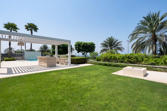Garden Apartment | Sea Facing | Private Pool, picture 2