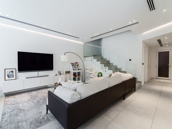 Fully Renovated | 3 Bed + Study | Private Pool, picture 4