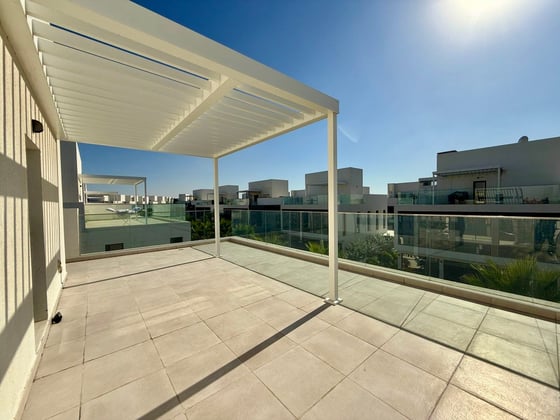 Private Swimming Pool | Corner Unit....., picture 15