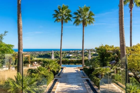 Living in overwhelmed by its opulence in Sotogrande gated 24, picture 8
