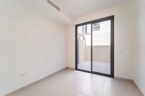 Vacant Now  |  Unfurnished  |  Corner Unit, picture 12