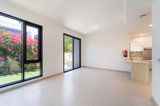 Vacant Now  |  Unfurnished  |  Corner Unit, picture 6