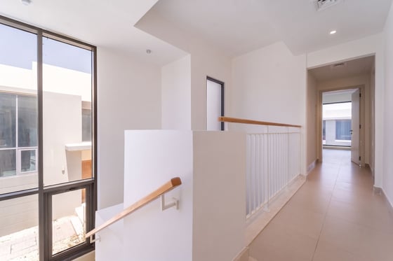 Vacant Now  |  Unfurnished  |  Corner Unit, picture 8