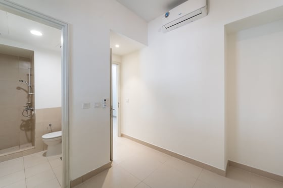Vacant Now  |  Unfurnished  |  Corner Unit, picture 15