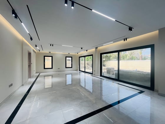 Fully Upgraded | Vacant | Internal Location, picture 4