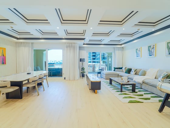 Sea and marina views | Triplex | Renovated, picture 3