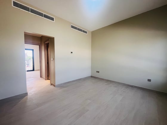Fully Upgraded | Vacant | Desirable Location, picture 12