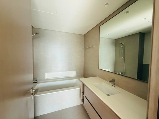 Burj and Fountain view  | Prime Location | Multiple options, picture 10
