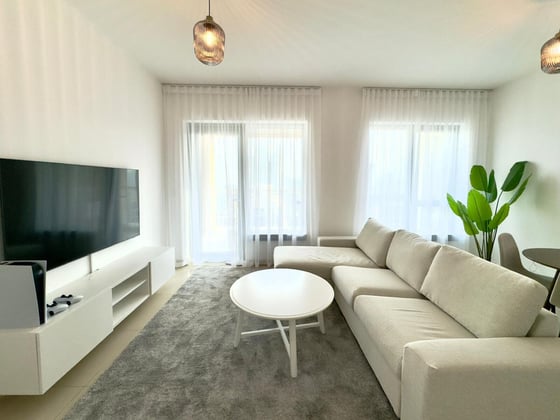 Boulevard View | High Floor | Great Condition, picture 2
