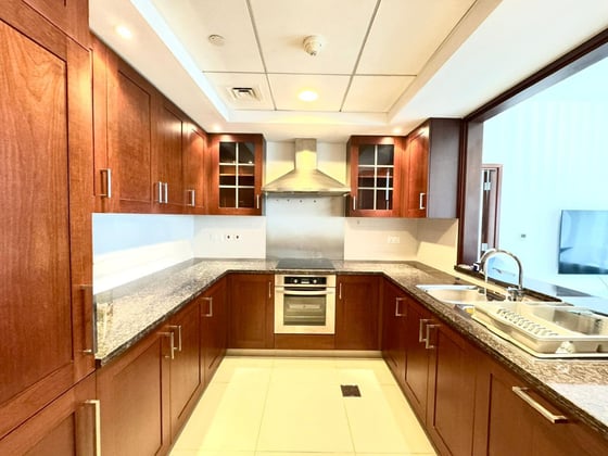 Boulevard View | High Floor | Great Condition, picture 5