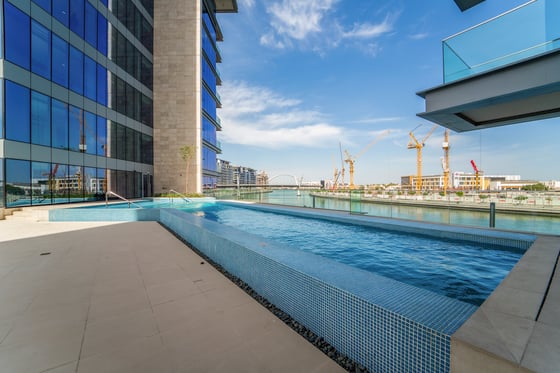 Skyline & Canal View | Massive Corner Unit | Best Layout, picture 13