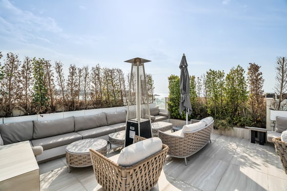 Vacant | Upgraded | Furnished | Landscaped Garden & Terrace, picture 19