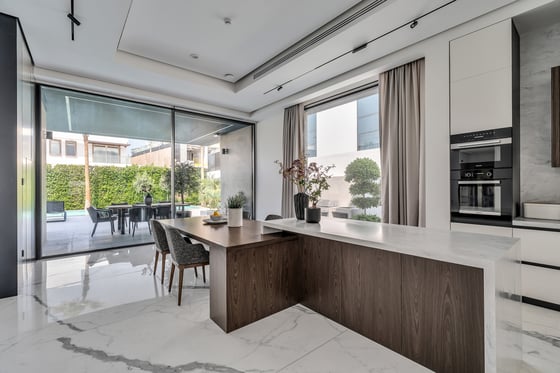 Perfect Layout | Contemporary | High Quality | Very Private, picture 6