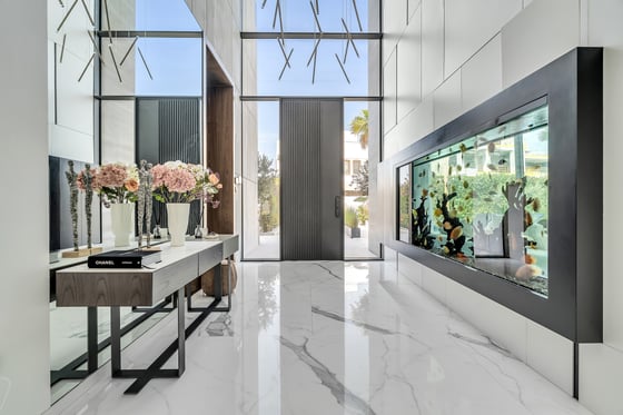 Perfect Layout | Contemporary | High Quality | Very Private, picture 2