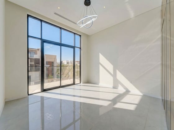 Motivated Seller | Multiple Options | Park Backing, picture 9