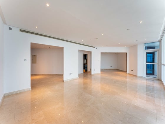 BEST PRICED |  BEST LAYOUT |  FULL SEA HIGH FLOOR, picture 4