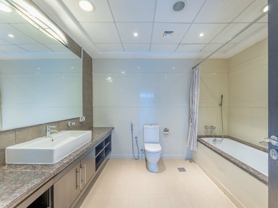 BEST PRICED |  BEST LAYOUT |  FULL SEA HIGH FLOOR, picture 9