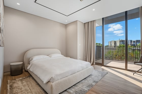 Upgraded | Furnished | Landscaped | Vacant, picture 10