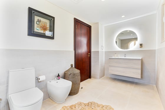 Furnished I Private Beach and Pool | Vacant, picture 19