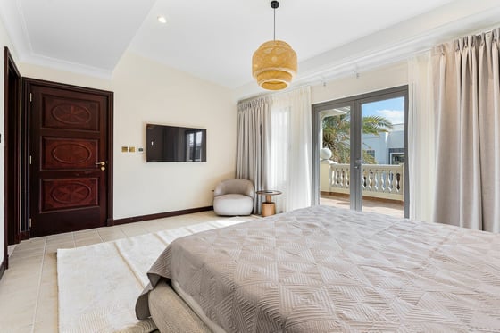 Furnished I Private Beach and Pool | Vacant, picture 11
