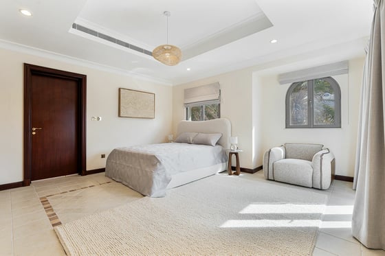 Furnished I Private Beach and Pool | Vacant, picture 5