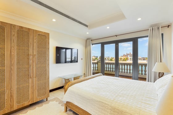 Furnished I Private Beach and Pool | Vacant, picture 4
