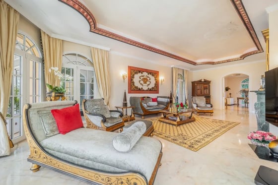 Elegant Estate in Cascada de Camoján with 3 Villas gated, picture 17