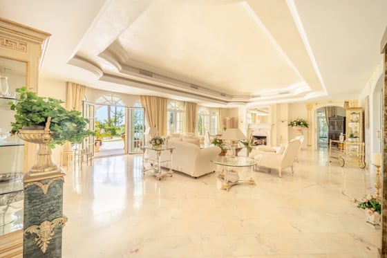 Elegant Estate in Cascada de Camoján with 3 Villas gated, picture 11