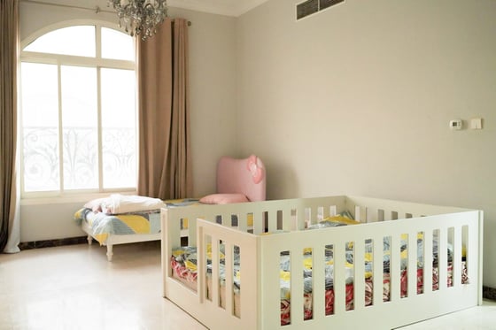 Exclusive Family Villa in local's community | Vacant, picture 13
