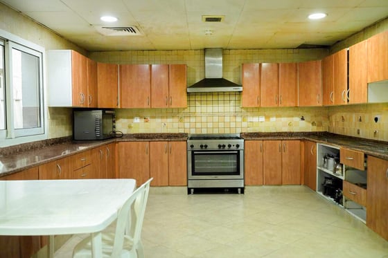 Exclusive Family Villa in local's community | Vacant, picture 10