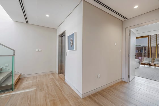 Fully furnished / Landscaping / Private Elevator, picture 13