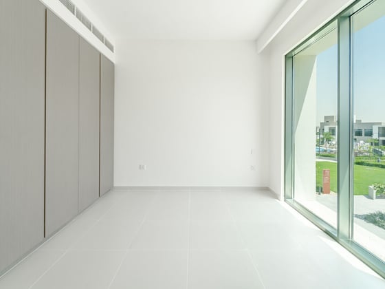 CORNER | SKY LIGHT LAYOUT | FACING PARK., picture 9