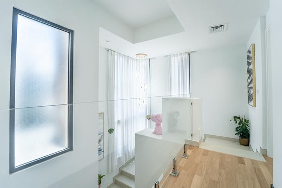Upgraded | Fully Furnished | Greenbelt.., picture 12
