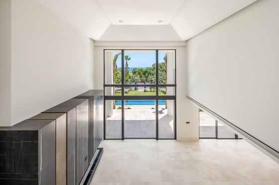 STUNNING VILLA BY TOBAL ARQUITECTOS IN ROCÍO DE NAGÜELES, picture 14