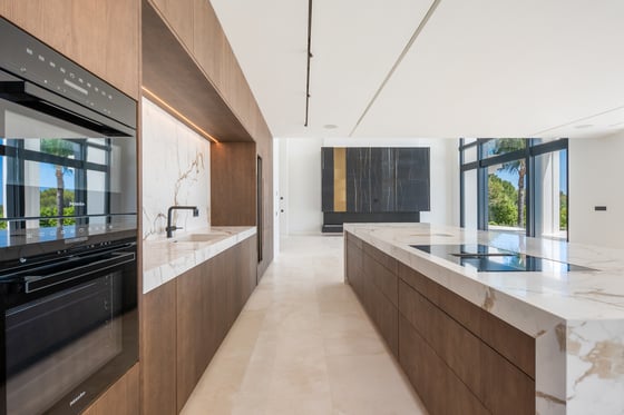 STUNNING VILLA BY TOBAL ARQUITECTOS IN ROCÍO DE NAGÜELES, picture 9