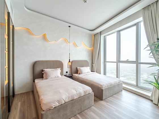 Architect Designed Residence | Panoramic 360 Views, picture 6