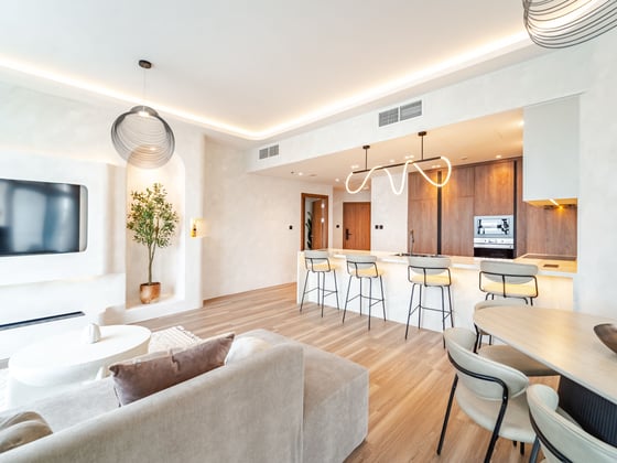 Architect Designed Residence | Panoramic 360 Views, picture 3