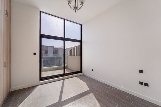 Next to Pool & Park | Motivated Seller | Branded, picture 13