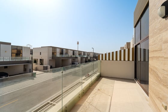 Next to Pool & Park | Motivated Seller | Branded, picture 8
