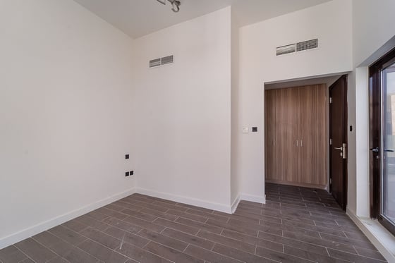Next to Pool & Park | Motivated Seller | Branded, picture 15