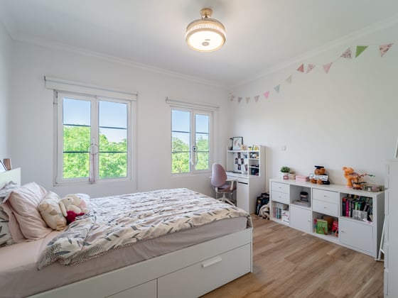 Stunning |  Fully Upgraded | Garden View, picture 12