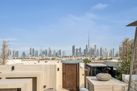 One of the Largest Landscaped Plot | Corner Unit, picture 2