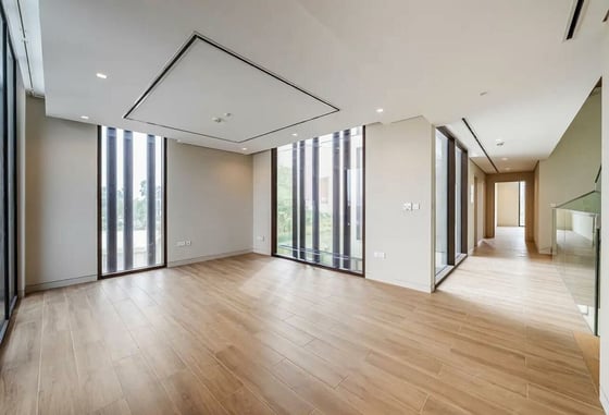 One of the Largest Landscaped Plot | Corner Unit, picture 6