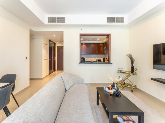 Boulevard View | Low Floor | Spacious Layout, picture 5