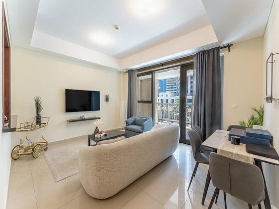 Boulevard View | Low Floor | Spacious Layout, picture 4