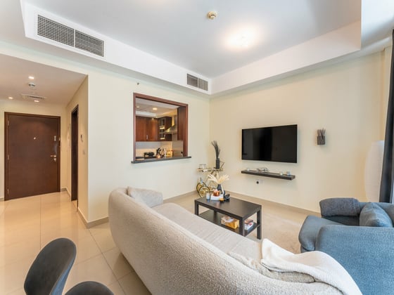 Boulevard View | Low Floor | Spacious Layout, picture 7